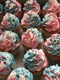 Gender reveal cupcakes